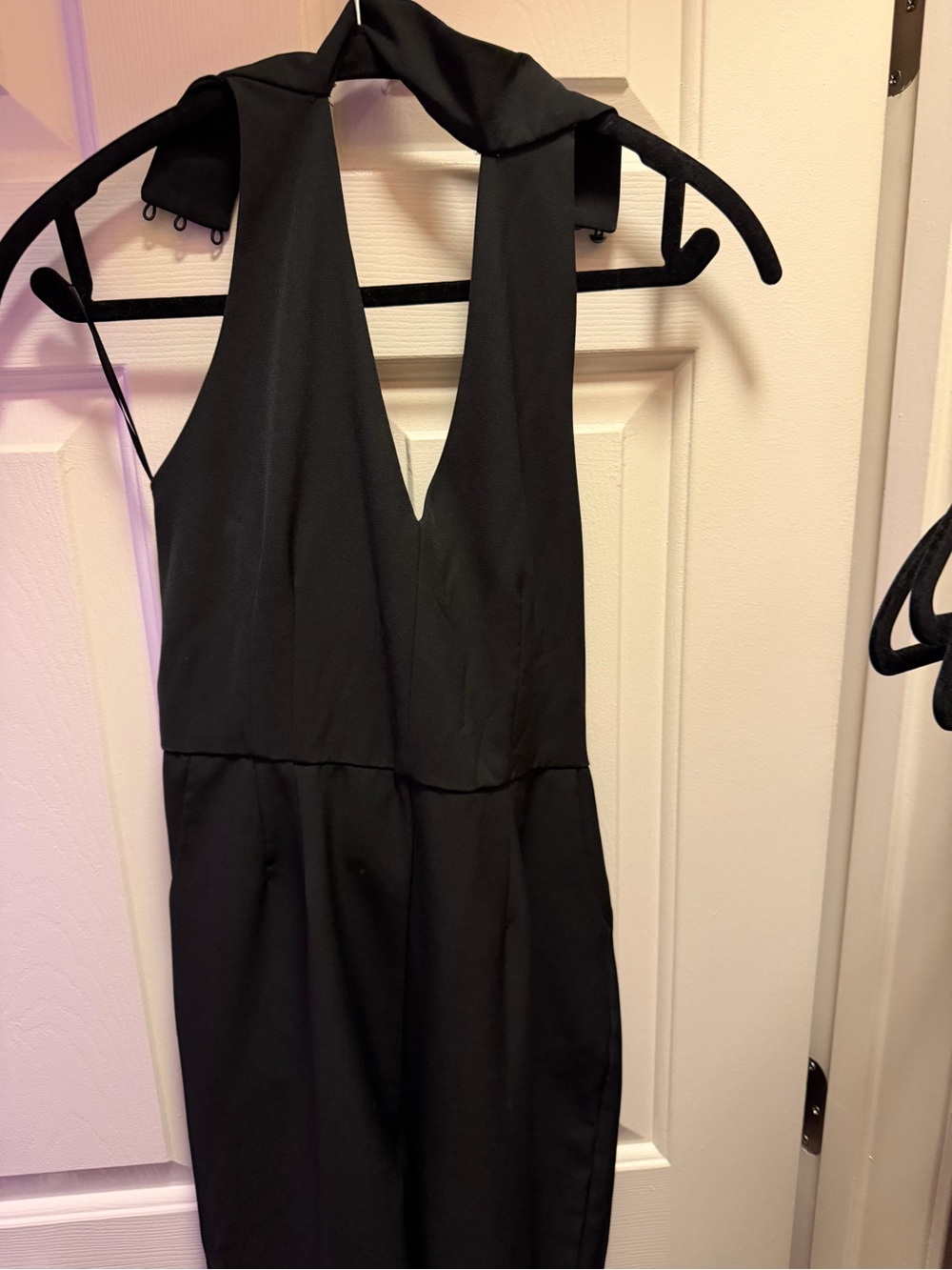 Black Halter V-Neck Women's Jumpsuit